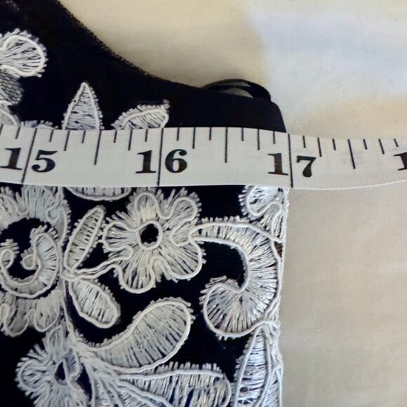 NWT Bebe Black w White Lace Formal Maxi Gown Mesh Cutouts Train - Picture 12 of 15